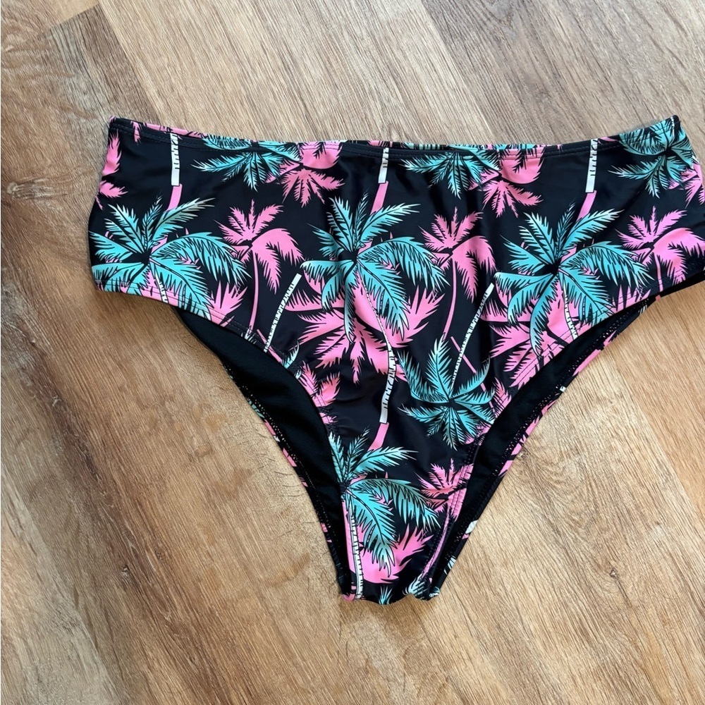 Plus Size Tankini Two Piece Black Tropical Print Size 3x - Picture 4 of 5